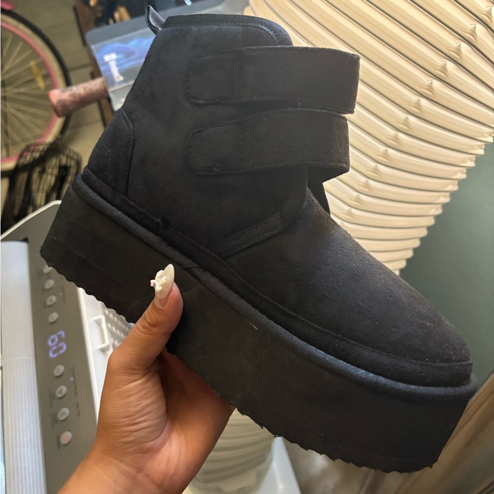 Platform boots